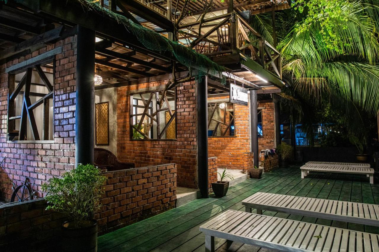 Tioman Cabana Bed & Breakfast Kampong Ayer Batang Экстерьер фото