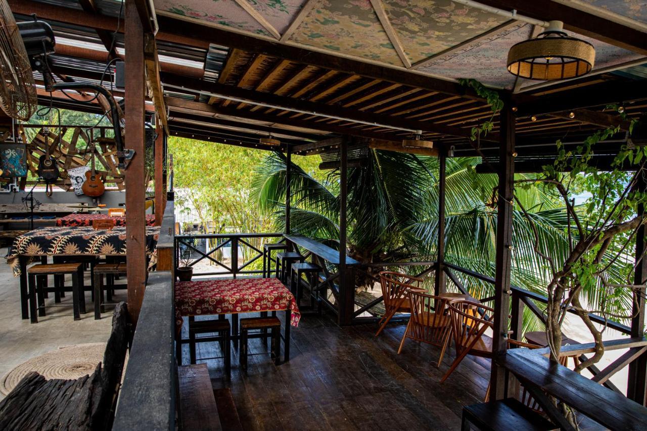 Tioman Cabana Bed & Breakfast Kampong Ayer Batang Экстерьер фото