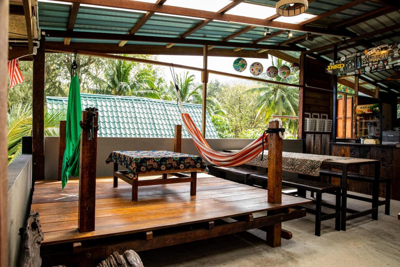 Tioman Cabana Bed & Breakfast Kampong Ayer Batang Экстерьер фото